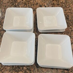 Maxwell & Williams White Basic Piazzo collection -- 4 bowls and plates